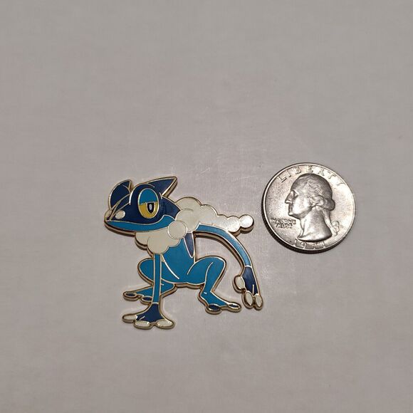 Pokemon Frogadier Enamel Pin Official Nintendo Collectible Lapel Badge Figure - Picture 2 of 3